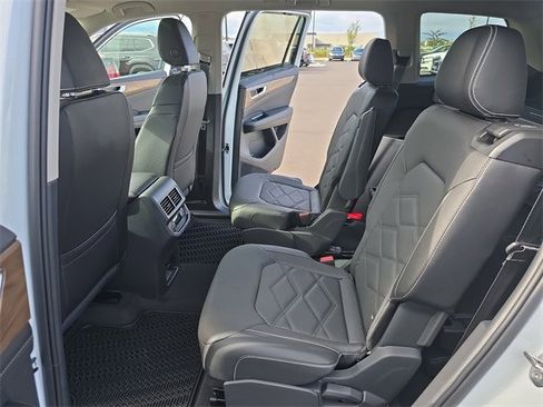 New 2026 Volkswagen Atlas SE image 17