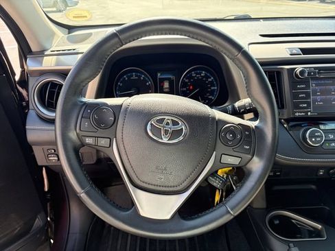 Used 2017 Toyota RAV4 XLE w/ Carpet Mat Package AWD/4WD image 9
