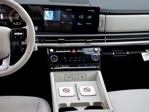 New 2026 Hyundai Santa Fe SE image 9