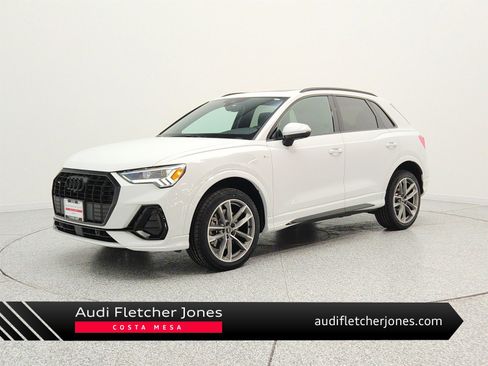 Used 2023 Audi Q3 2.0T Premium Plus w/ Premium Plus Package AWD/4WD image 1