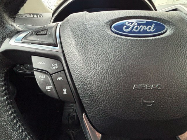Used 2020 Ford Edge SEL w/ Convenience Package FWD image 9