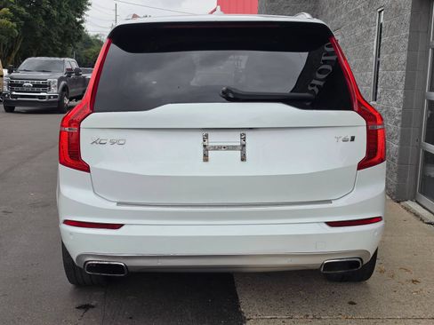 Used 2020 Volvo XC90 T6 Momentum AWD/4WD image 6