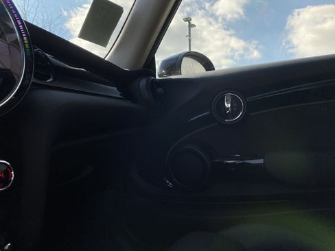 Used 2023 MINI Cooper S image 17