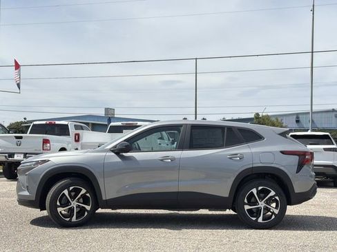 New 2026 Chevrolet Trax RS w/ Sunroof Package image 13