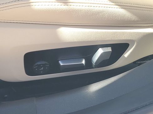 Used 2022 BMW 330i Sedan w/ Driving Assistance Package RWD image 15