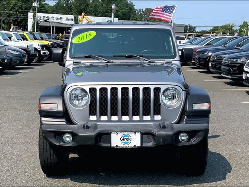 Used 2018 Jeep Wrangler Unlimited Sport S AWD/4WD image 3