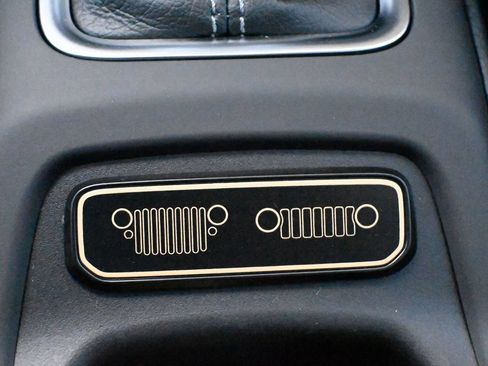 New 2026 Jeep Gladiator Mojave AWD/4WD image 16