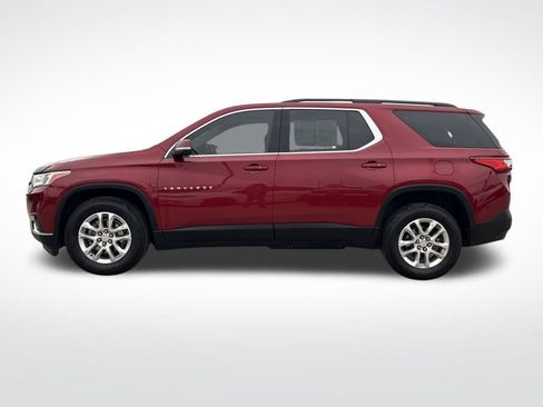 Used 2021 Chevrolet Traverse LT image 2