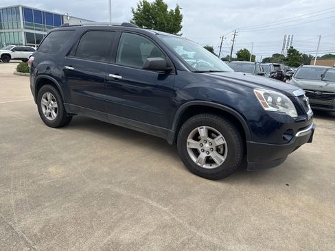 Used 2012 GMC Acadia SLE image 1