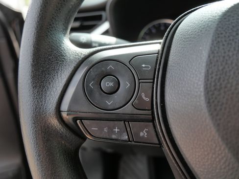 Used 2022 Toyota RAV4 XLE AWD/4WD image 28