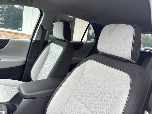 Used 2022 Chevrolet Equinox LT FWD image 3