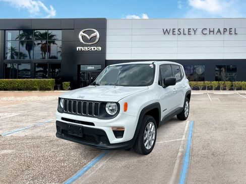 Used 2023 Jeep Renegade Latitude AWD/4WD image 1