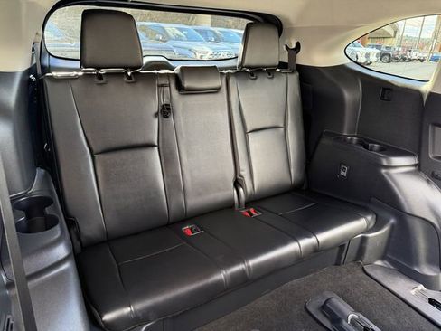 Certified 2023 Toyota Highlander XLE image 33