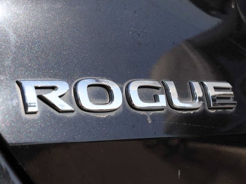 Used 2019 Nissan Rogue S AWD/4WD image 48