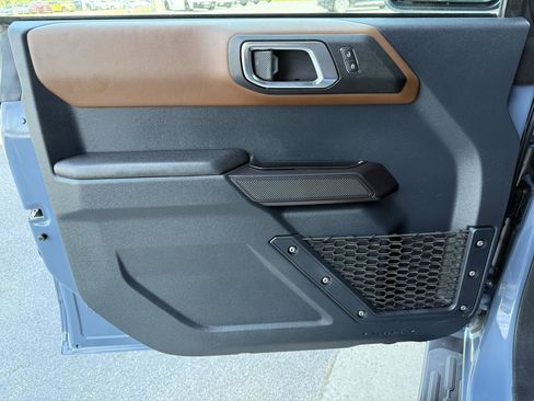 Used 2024 Ford Bronco Outer Banks image 13