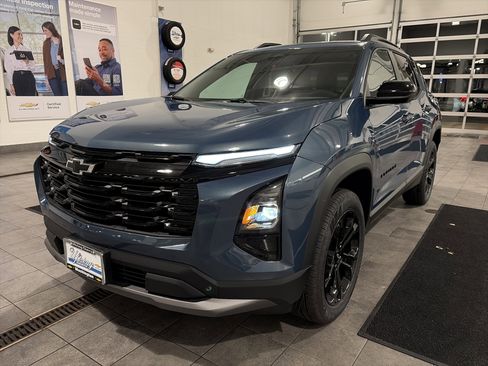 New 2026 Chevrolet Equinox LT w/ Convenience Package II image 9