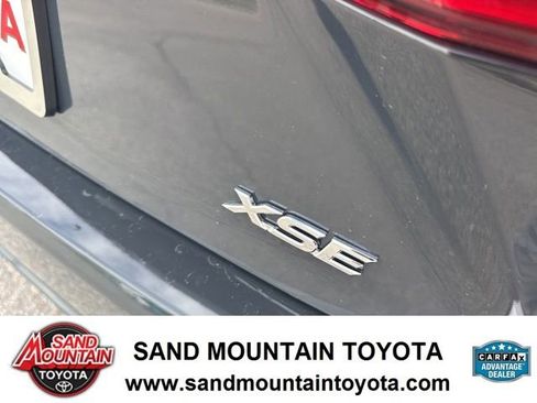 Used 2025 Toyota Camry XSE FWD image 9