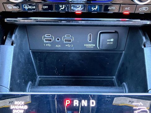 Used 2024 Jeep Grand Cherokee Summit AWD/4WD image 18