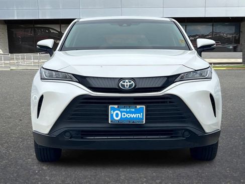 Used 2022 Toyota Venza LE image 11