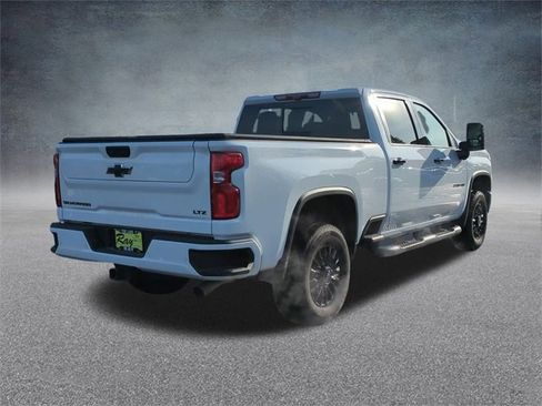 Used 2024 Chevrolet Silverado 2500 LTZ w/ LTZ Plus Package image 9