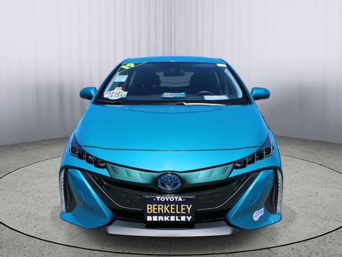 Used 2019 Toyota Prius Prime Plus FWD image 3