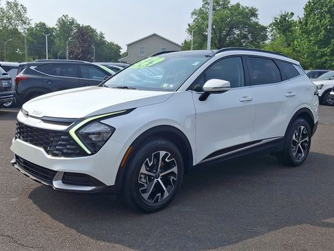 Used 2023 Kia Sportage EX w/ EX Premium Package image 3