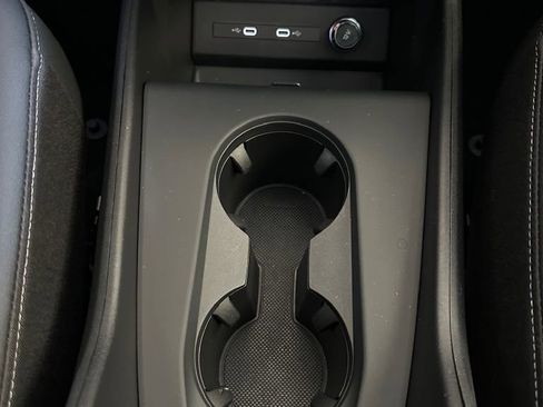 Used 2024 Audi Q4 e-tron Premium Plus w/ Premium Plus image 8