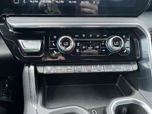 Certified 2024 GMC Sierra 2500 Denali w/ Technology Package image 28