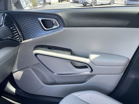 Certified 2023 Kia Soul EX image 22