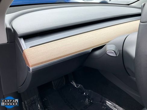 Used 2019 Tesla Model 3 Standard Range Plus image 18