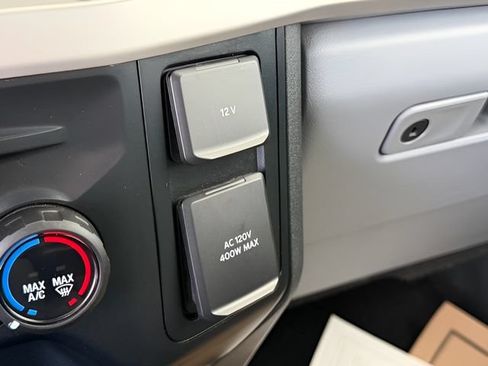 Used 2023 Ford F250 XLT AWD/4WD image 27