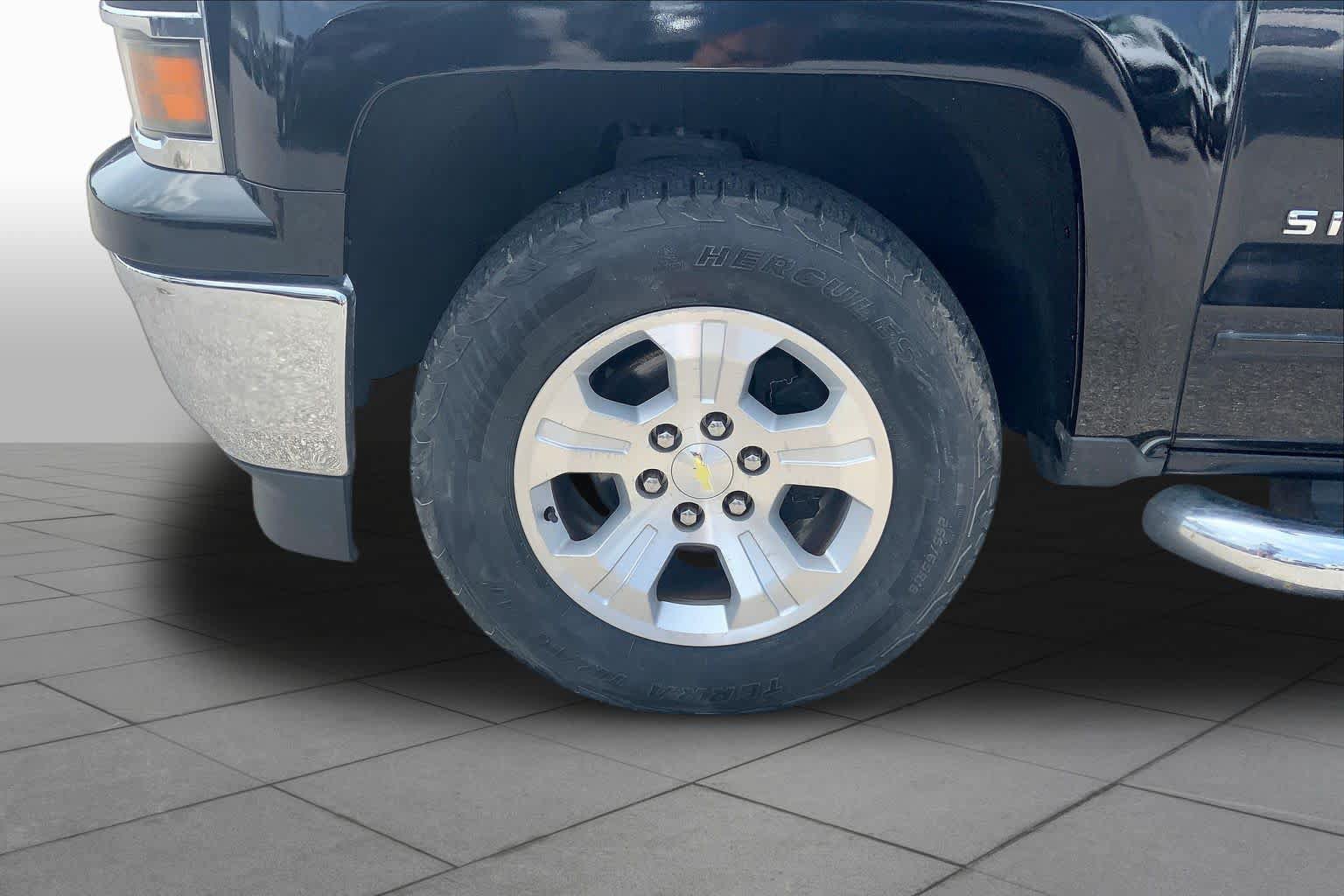 Used 2015 Chevrolet Silverado 1500 LT w/ All Star Edition AWD/4WD image 11