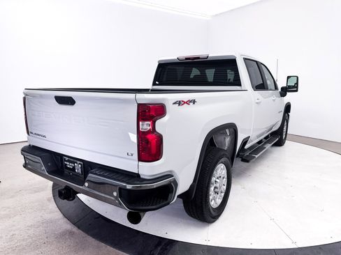 Used 2025 Chevrolet Silverado 3500 LT w/ Safety Package image 16