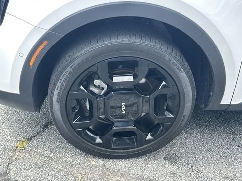 Certified 2024 Kia Sorento SX AWD/4WD image 12