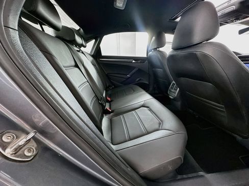 Used 2022 Volkswagen Passat 2.0T R-Line FWD image 28