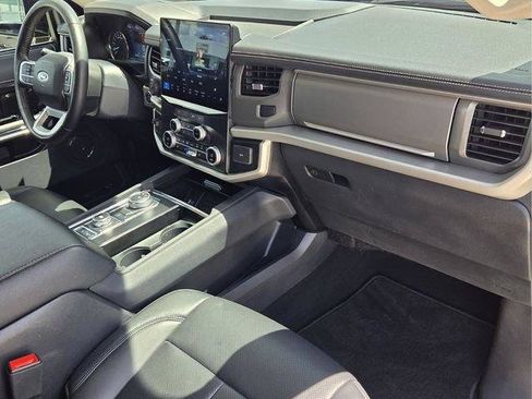 Used 2024 Ford Expedition XLT AWD/4WD image 22