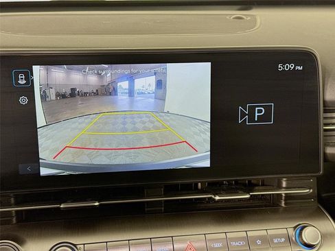 Certified 2024 Hyundai Kona SEL w/ Convenience Package FWD image 16