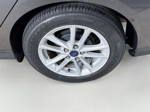 Used 2018 Ford Focus SE FWD image 34