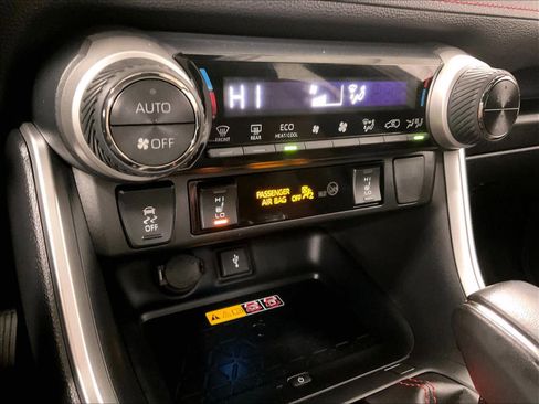 Certified 2022 Toyota RAV4 XSE image 26