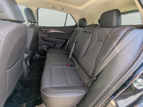 Used 2023 Buick Envision Avenir FWD image 11