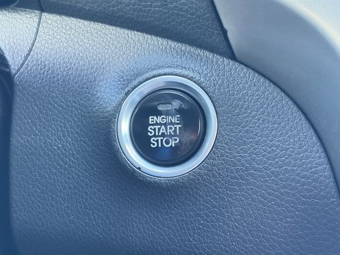 Used 2016 Hyundai Elantra GT FWD image 22