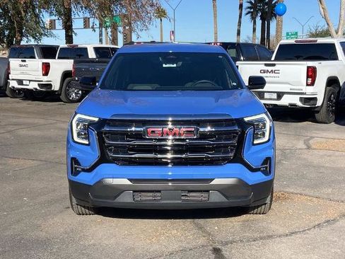 Used 2025 GMC Terrain Elevation w/ Technology Package II image 3