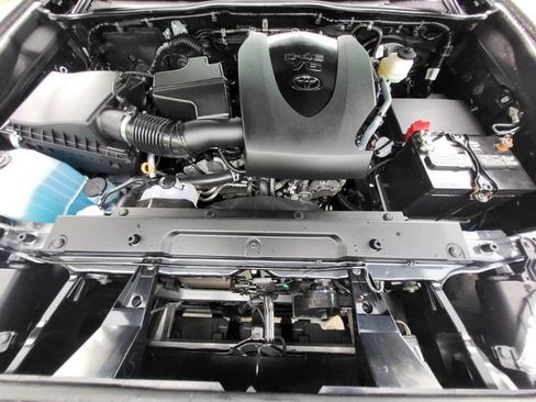 Used 2023 Toyota Tacoma SR AWD/4WD image 10