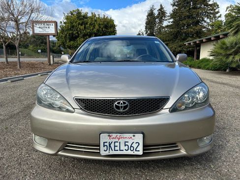 Used 2005 Toyota Camry SE FWD image 6
