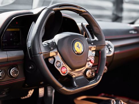Used 2012 Ferrari 458 Spider RWD image 39