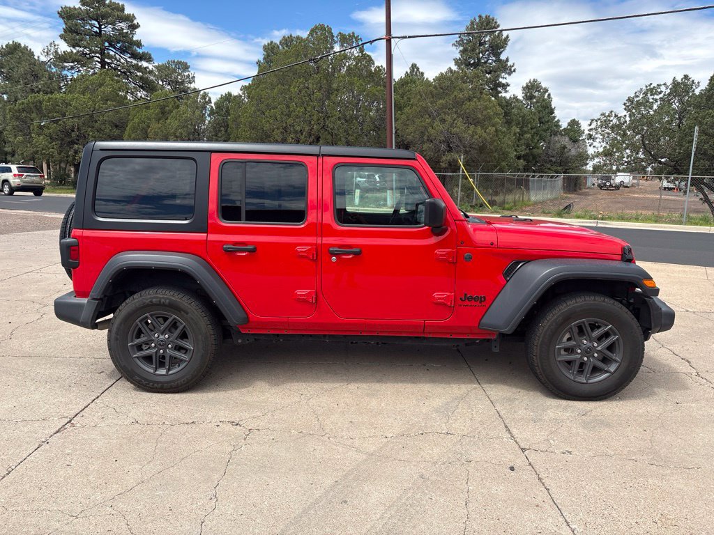 Used 2024 Jeep Wrangler Unlimited Sport AWD/4WD image 7