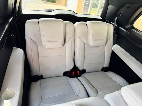 Used 2017 Mercedes-Benz GLS 550 4MATIC w/ Driver Assistance Package image 23
