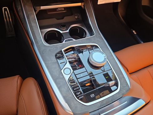 Used 2026 BMW X7 xDrive40i w/ Executive Package image 22