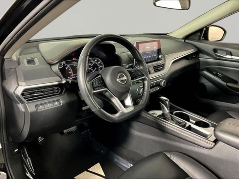 Certified 2024 Nissan Altima 2.5 SR FWD image 17