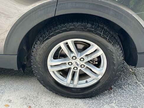 Used 2020 Ford Explorer XLT w/ Equipment Group 202A image 21